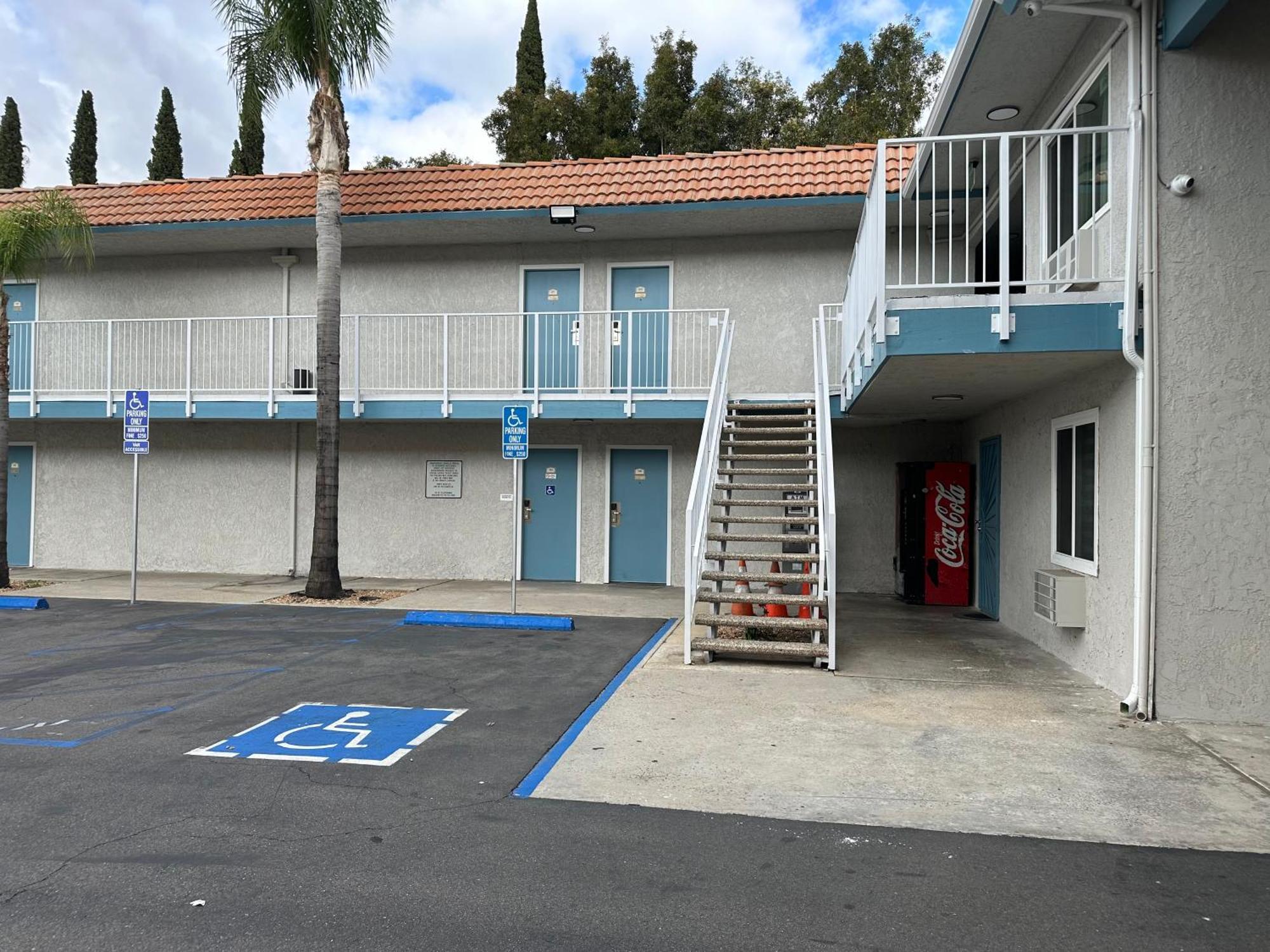 Villa Inn Anaheim Exterior photo